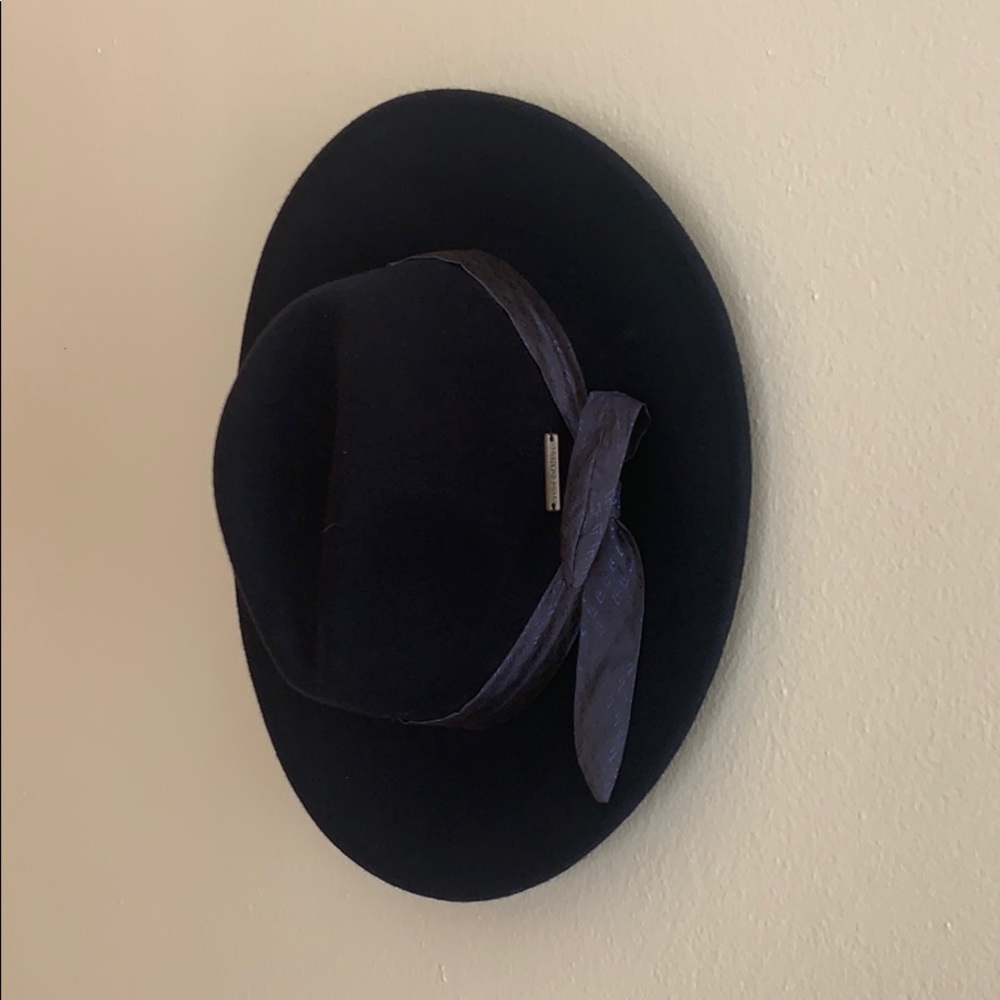 NWT Vince Camuto Navy 100% Wool Panama Hat
